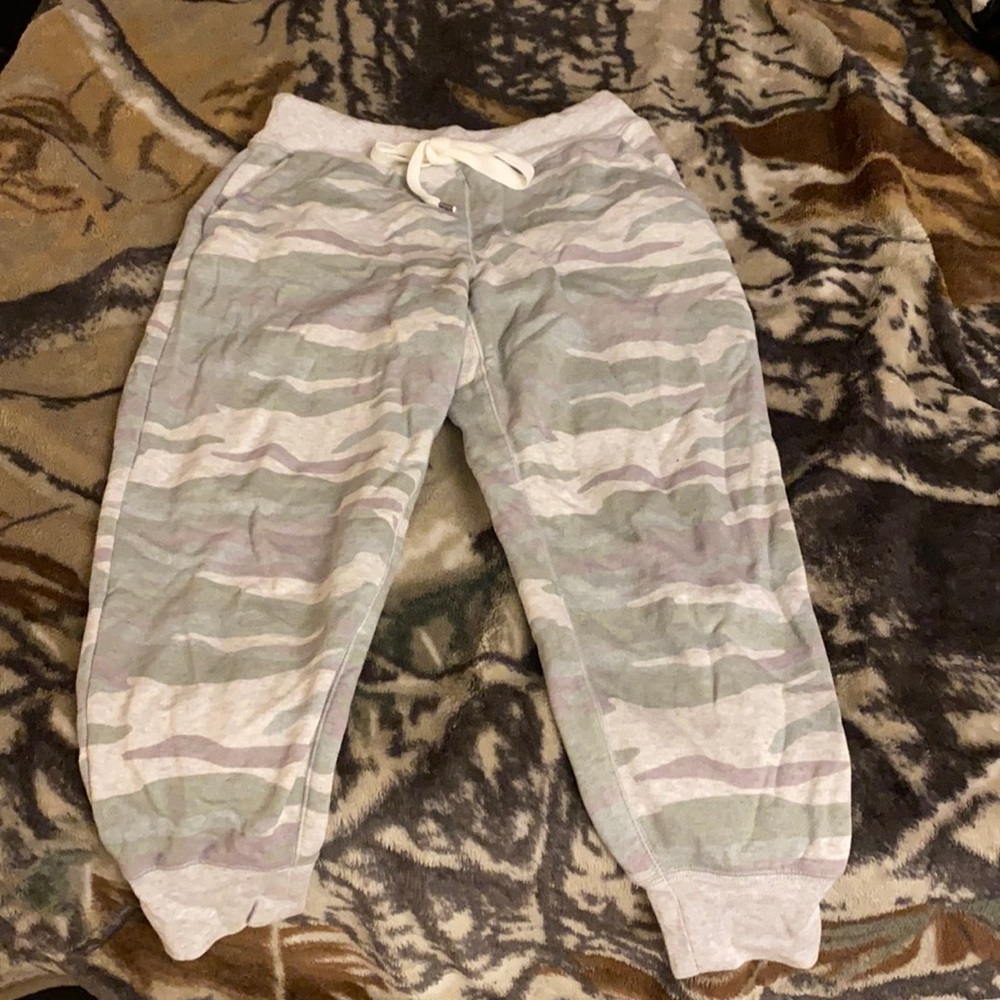 Aerie Camo Jogger sweat Pant